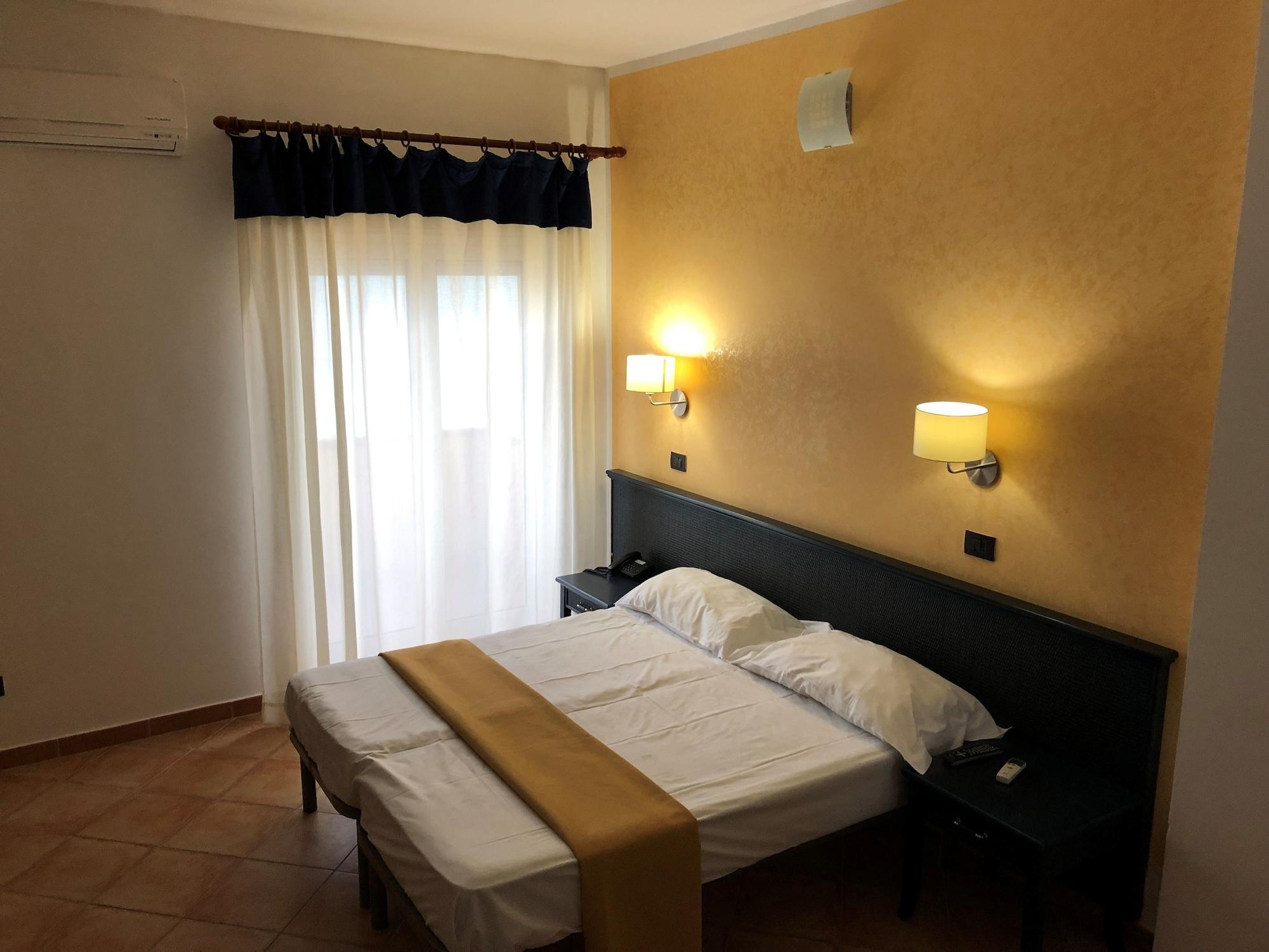Residence Hotel Antica Perla San Leone Exteriör bild