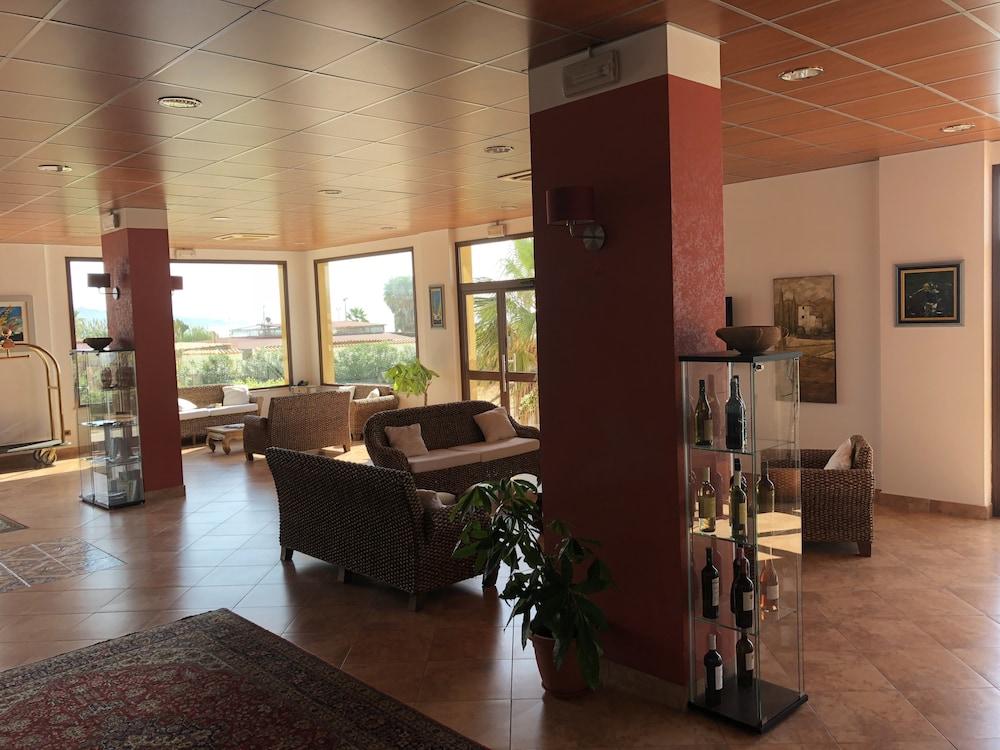 Residence Hotel Antica Perla San Leone Exteriör bild