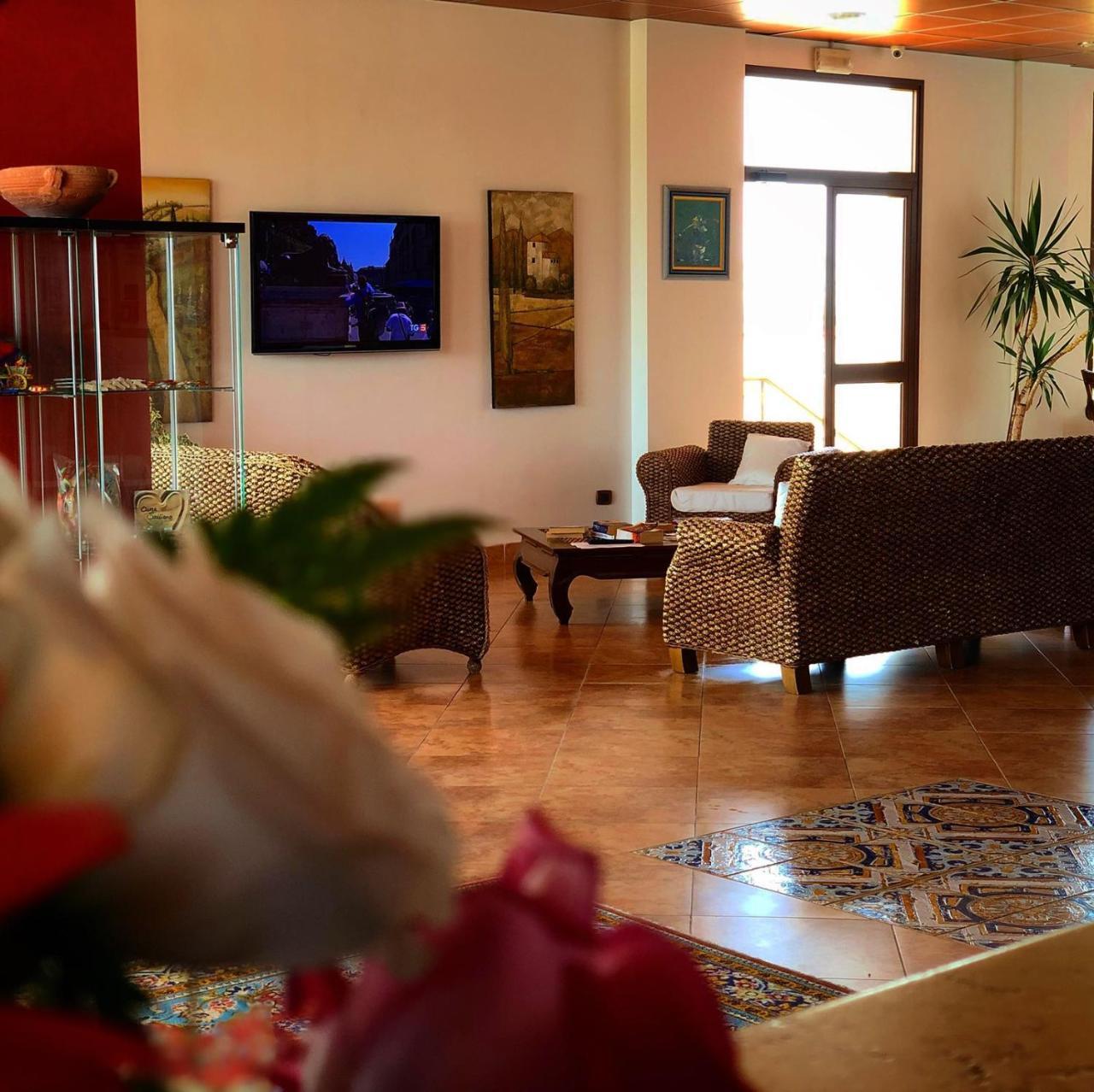 Residence Hotel Antica Perla San Leone Exteriör bild