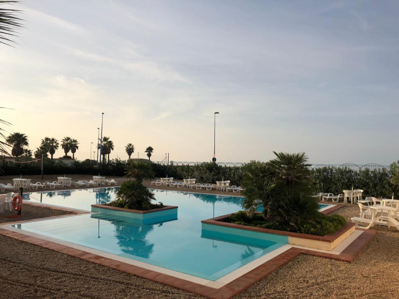 Residence Hotel Antica Perla San Leone Exteriör bild
