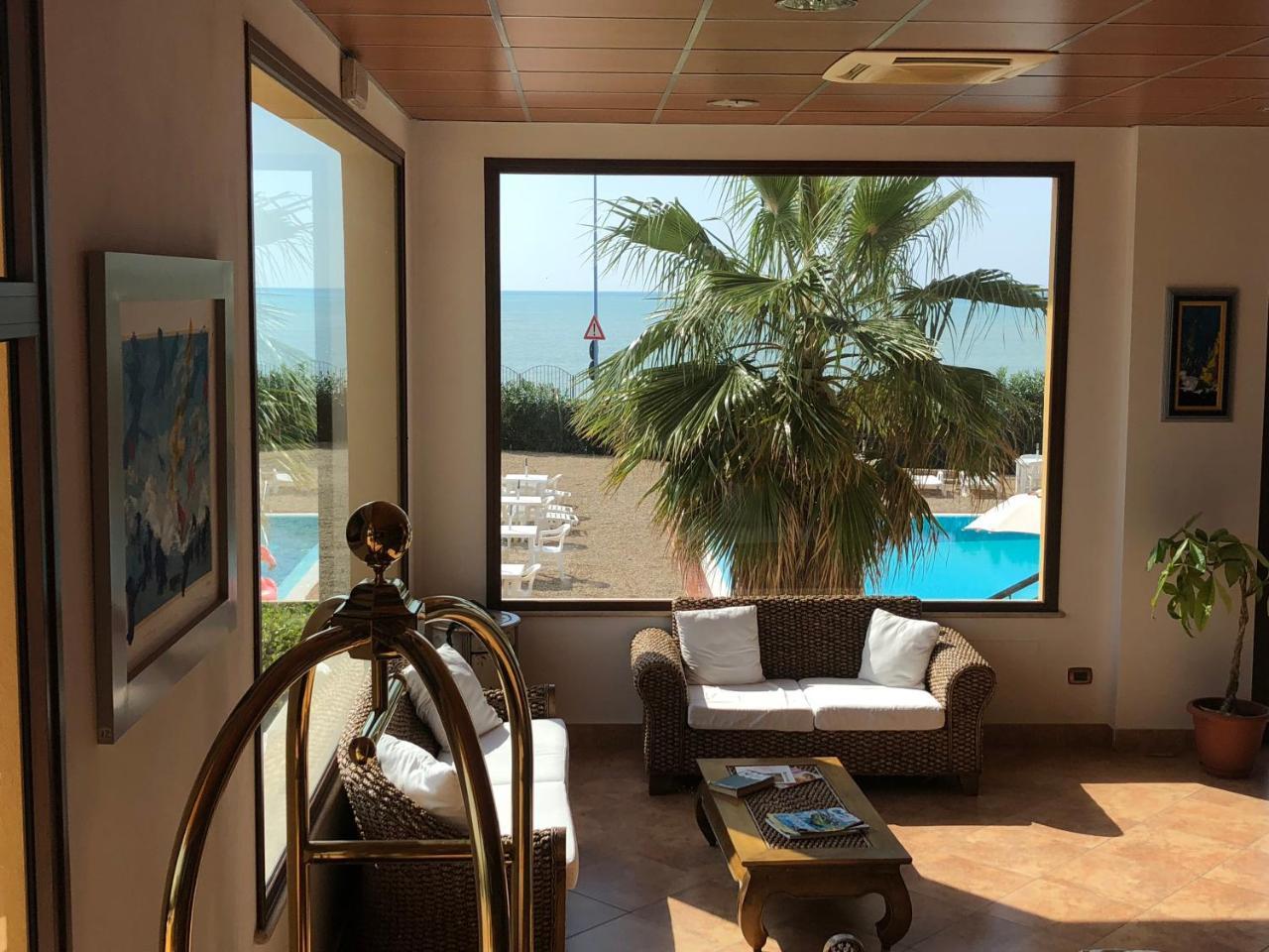 Residence Hotel Antica Perla San Leone Exteriör bild
